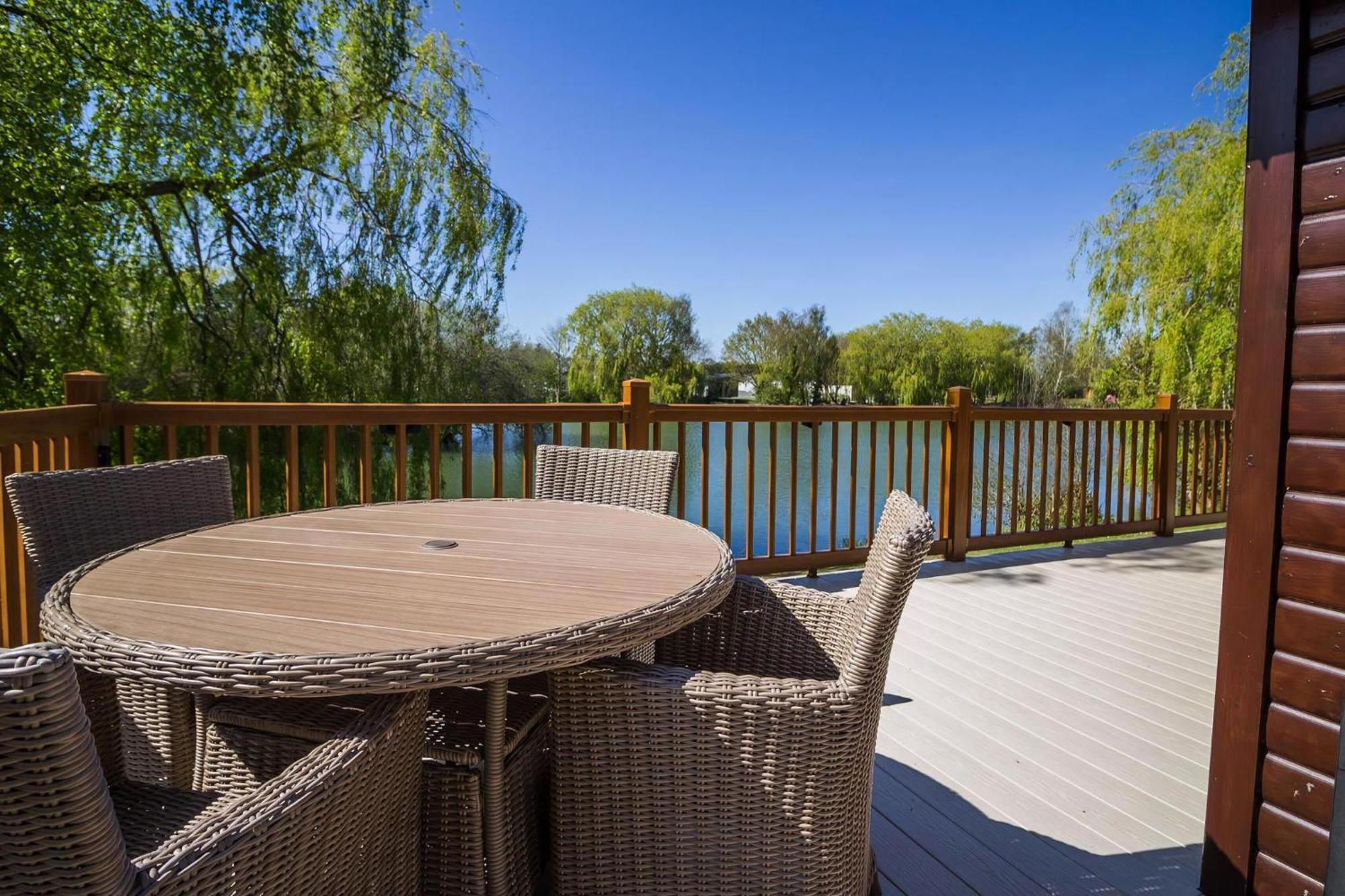 Stunning Lodge With Free Wifi For Hire At Carlton Meres In Suffolk Ref 60013M 萨克斯曼德姆 外观 照片